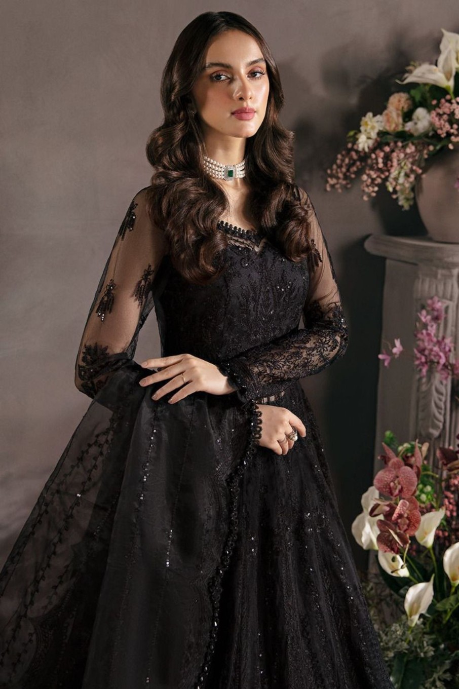 Lehengas Afrozeh | Ebony Embroidered Pakistani Lehenga