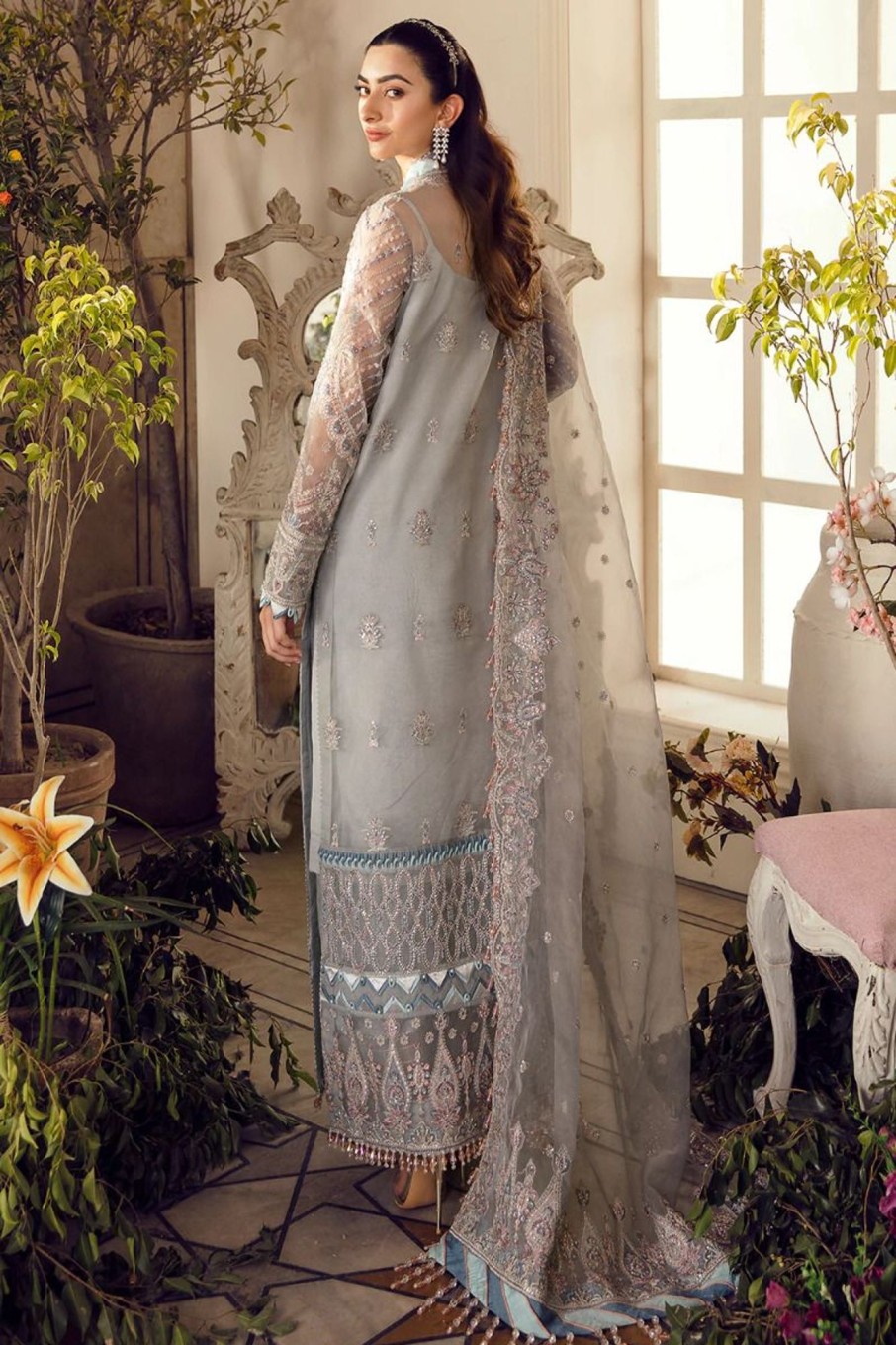 Salwar Kameez Afrozeh | Lucia Embroidered Pakistani Salwar Kameez