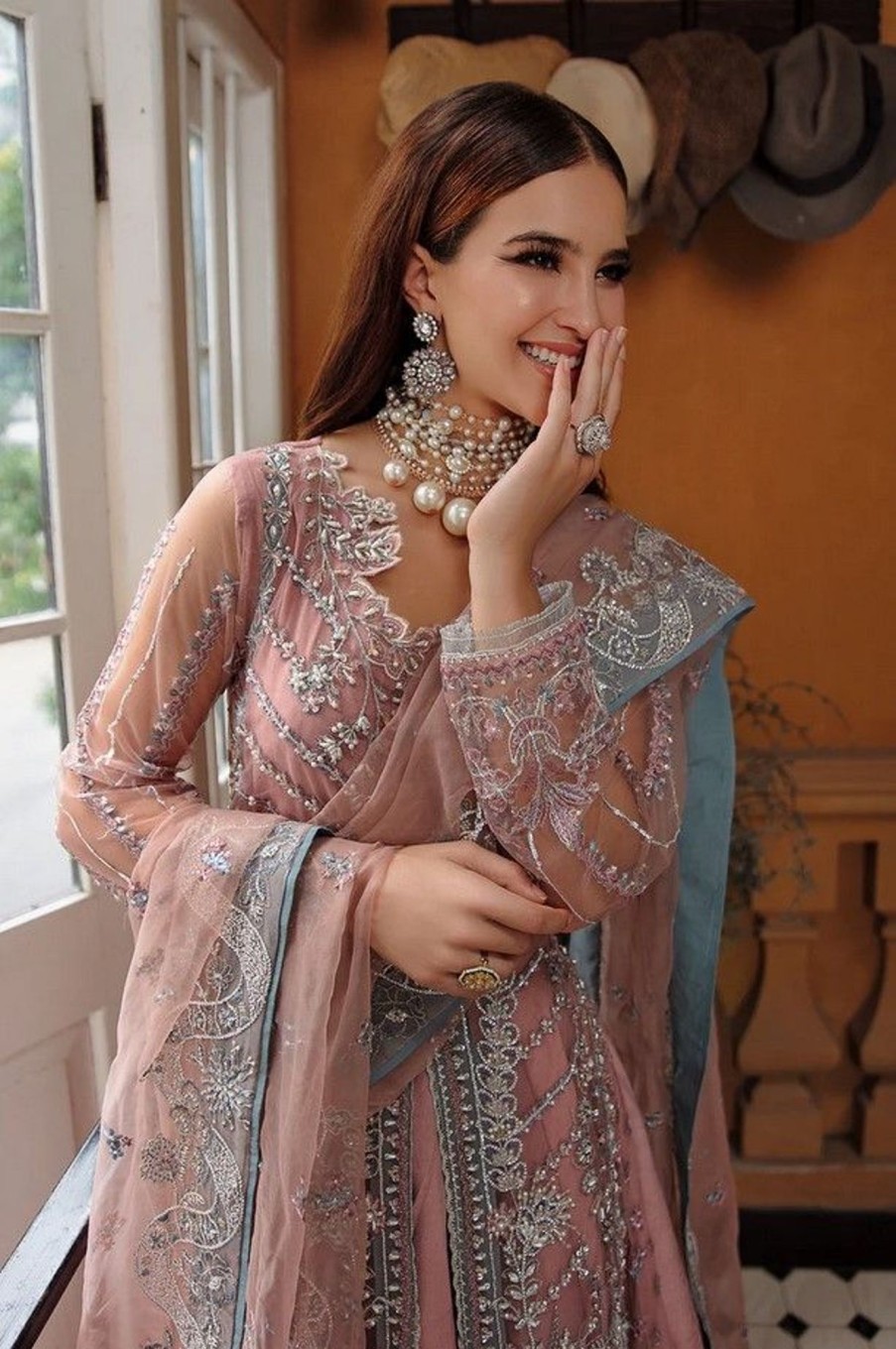 Salwar Kameez Avyana | Shena Embroidered Pakistani Anarkali