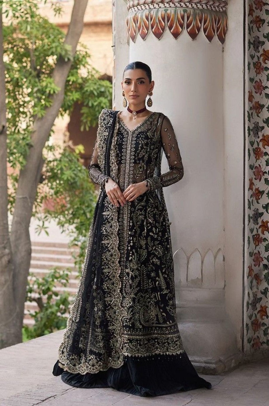 Salwar Kameez Afrozeh | Nafeesa Embroidered Pakistani Gown