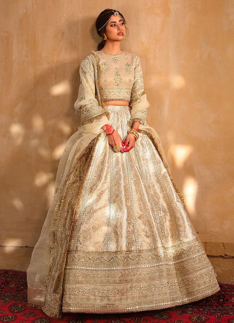 Lehengas Qalamkar | Afsanah Embroidered Pakistani Lehenga