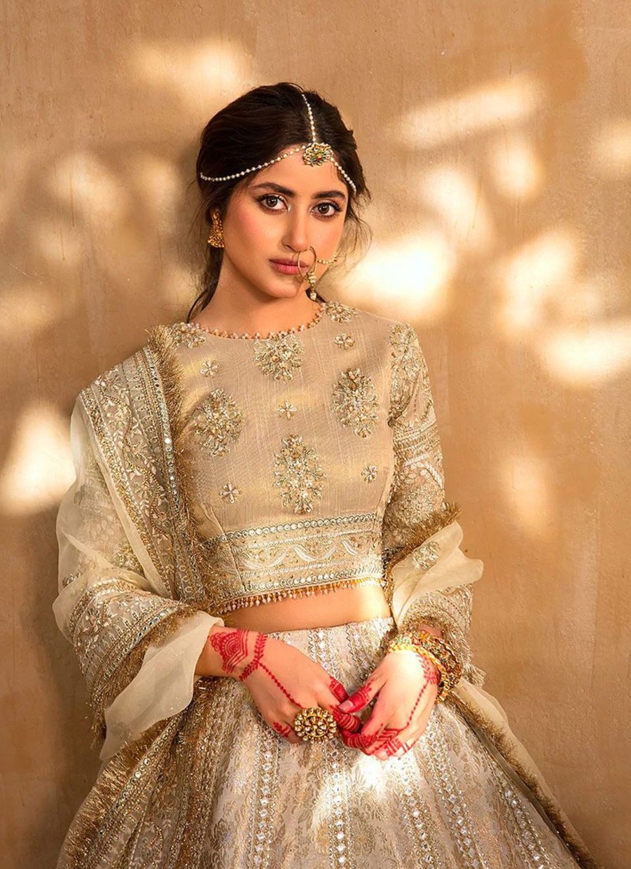 Lehengas Qalamkar | Afsanah Embroidered Pakistani Lehenga