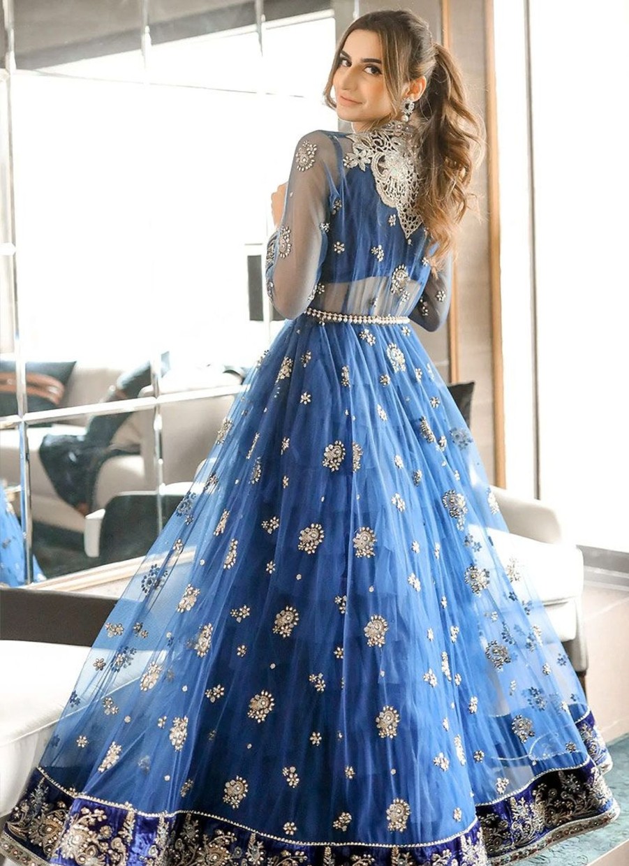 Lehengas Saadia Asad | Kiriana Embroidered Pakistani Lehenga