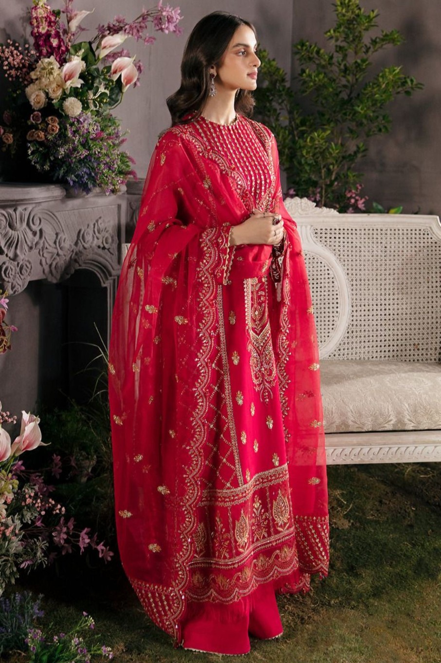 Salwar Kameez Afrozeh | Carmine Embroidered Pakistani Palazzo Suit