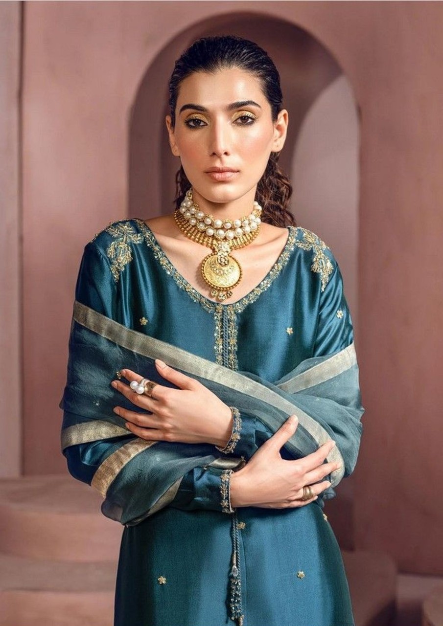 Salwar Kameez Mahum Asad | Soulstice Embroidered Pakistani Anarkali