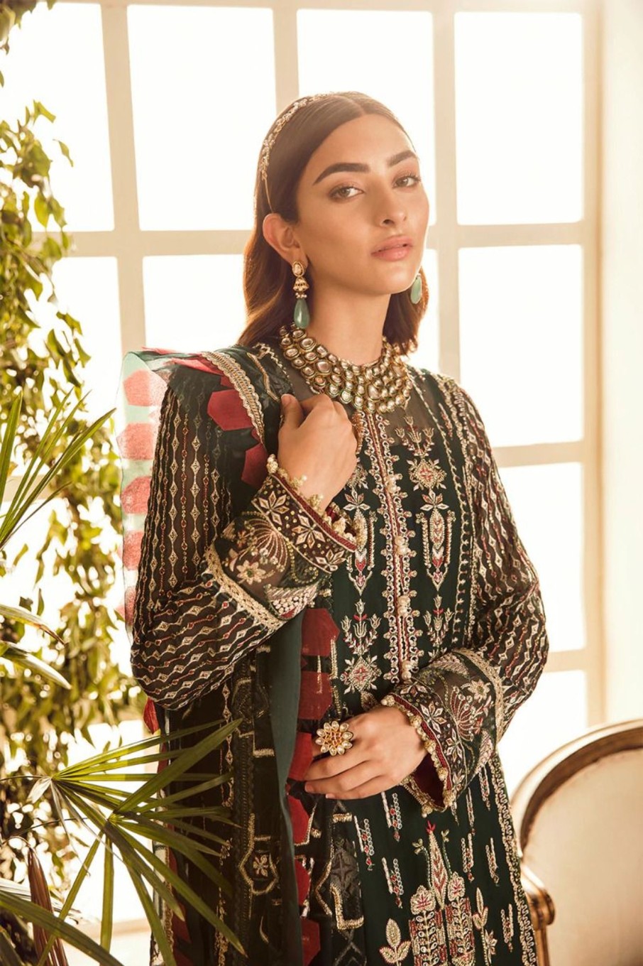 Salwar Kameez Afrozeh | Laurel Embroidered Pakistani Salwar Kameez