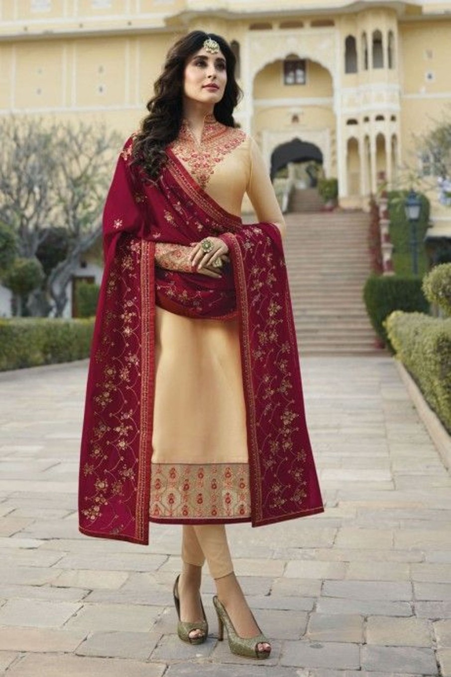 Salwar Kameez Fiona | Beige Georgette Satin Straight Cut Salwar Kameez